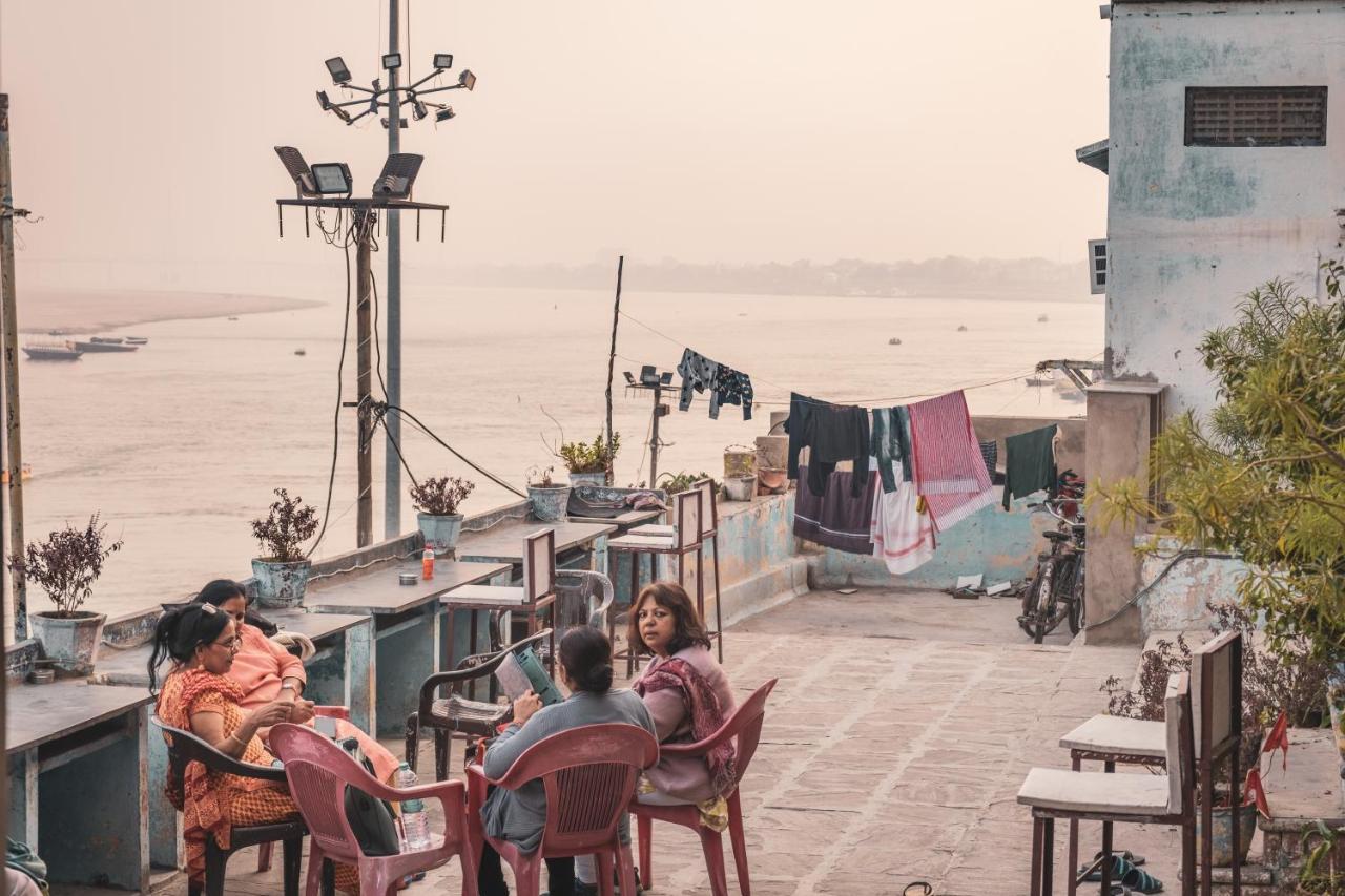 Vishnu Rest House Varanasi Bagian luar foto