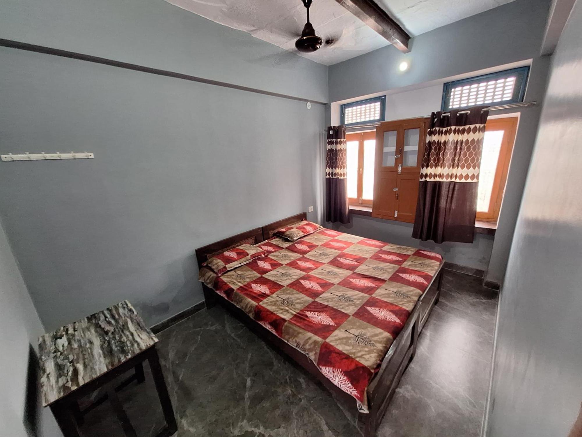 Vishnu Rest House Varanasi Bagian luar foto