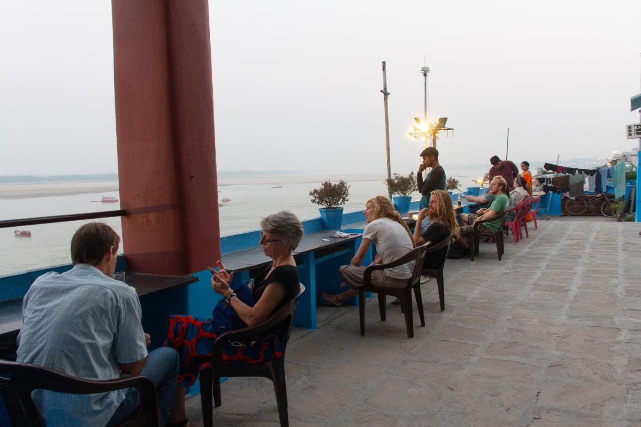 Vishnu Rest House Varanasi Bagian luar foto